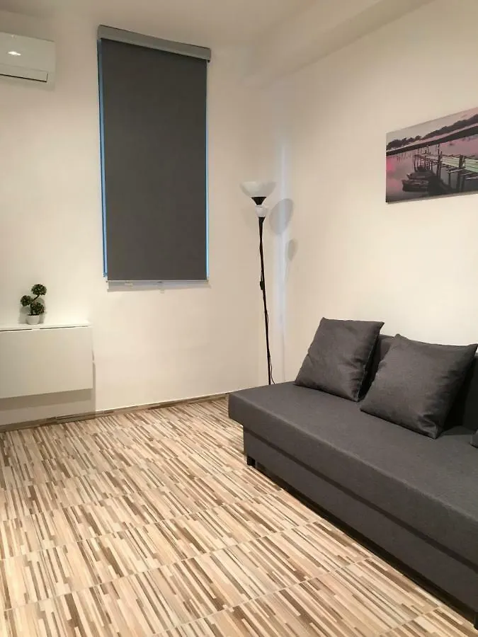 Студио Чайка Бургас Център location